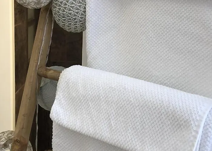 La Taniere De L\'Ours Blanc Aubagne-Cassis-Aix En Provence