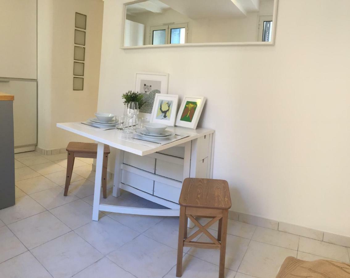 La Taniere De L'ours Blanc Aubagne-cassis-aix En Provence *